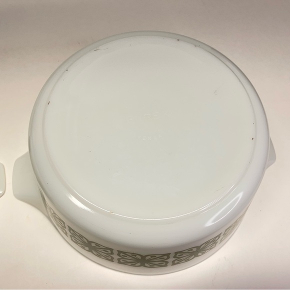 2-PYREX Verde Green/White Square Flowers Casserole Baking Dishes 274-B/1 1/2Qt - Picture 7 of 13